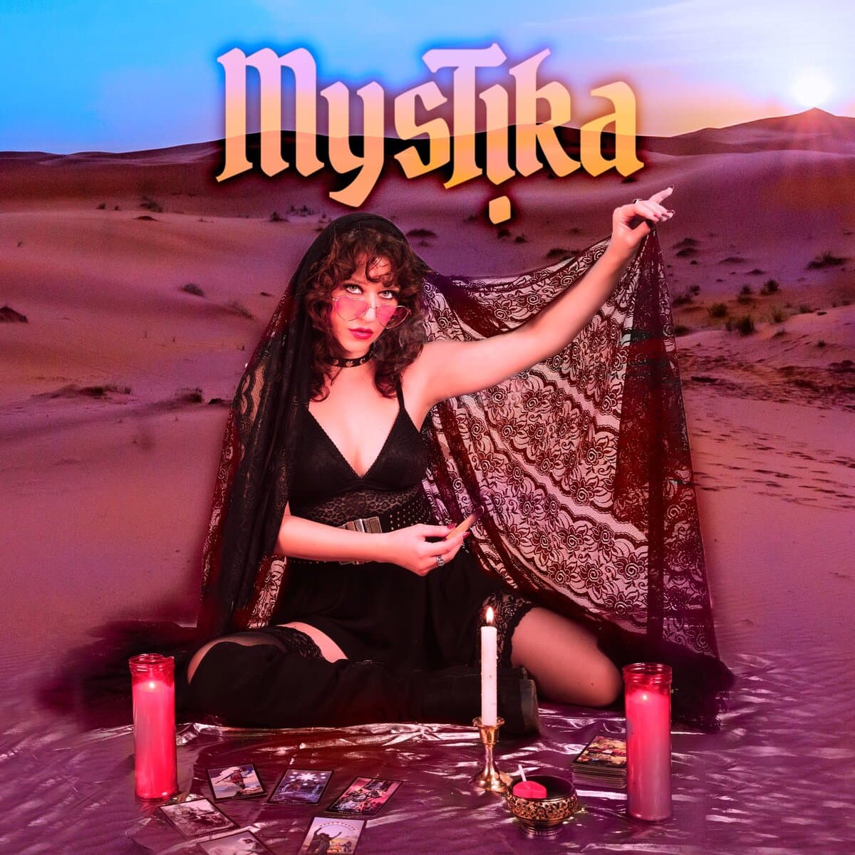 Portada del EP Mystika, de Alexandra Raia